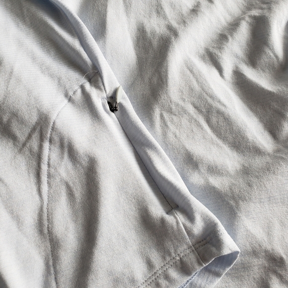 Under Armour Hooded Athletic Long Sleeve - Picture 5 of 6